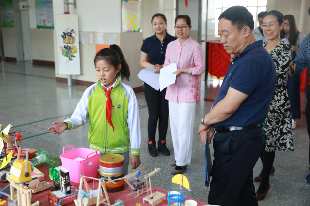 3 远洋小学 作品介绍.jpg